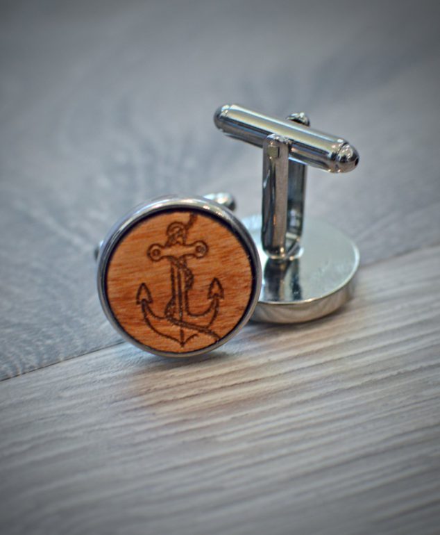 CUFFLINKS & TIE CLIPS